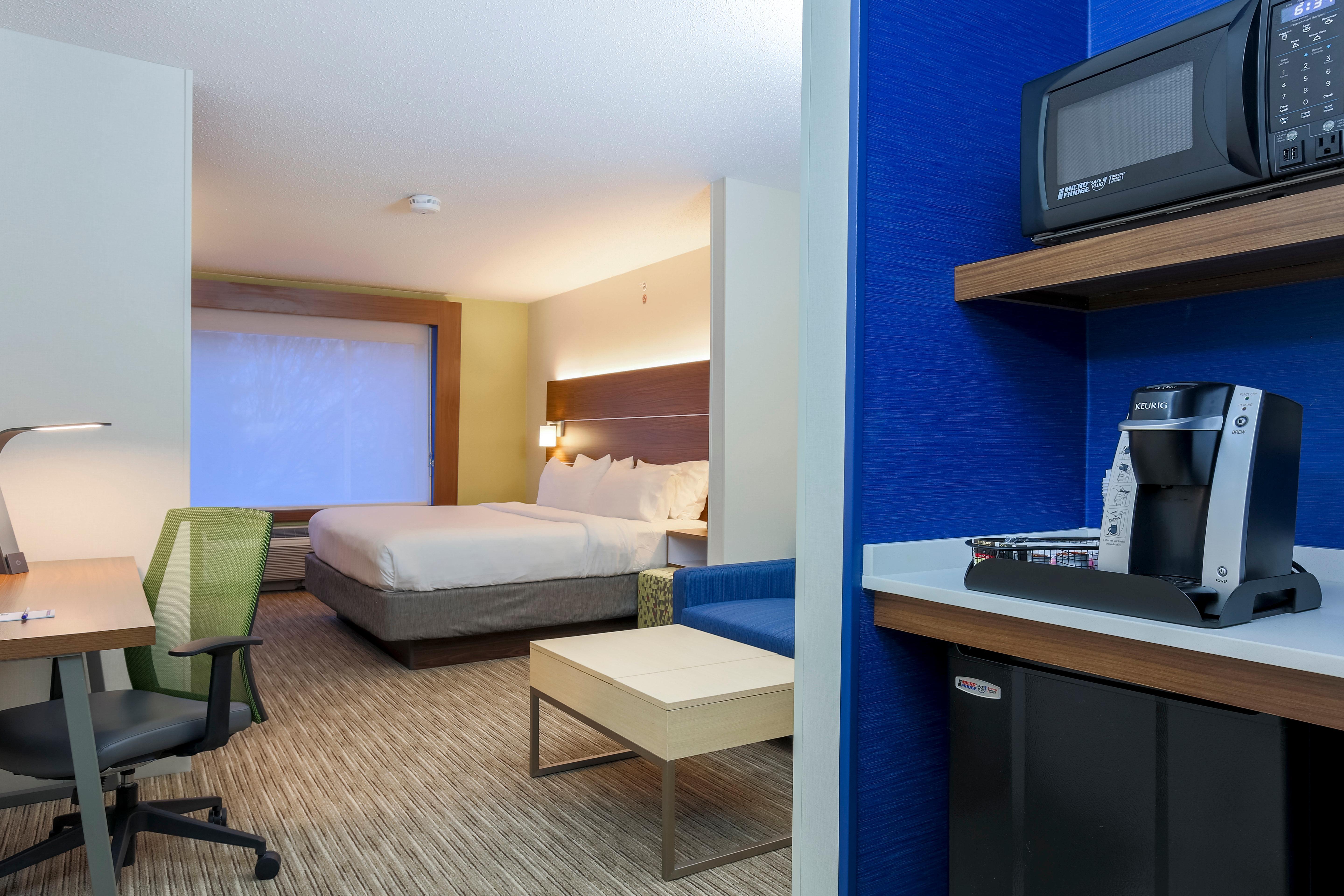Holiday Inn Express Irondequoit By Ihg Rochester Exterior photo