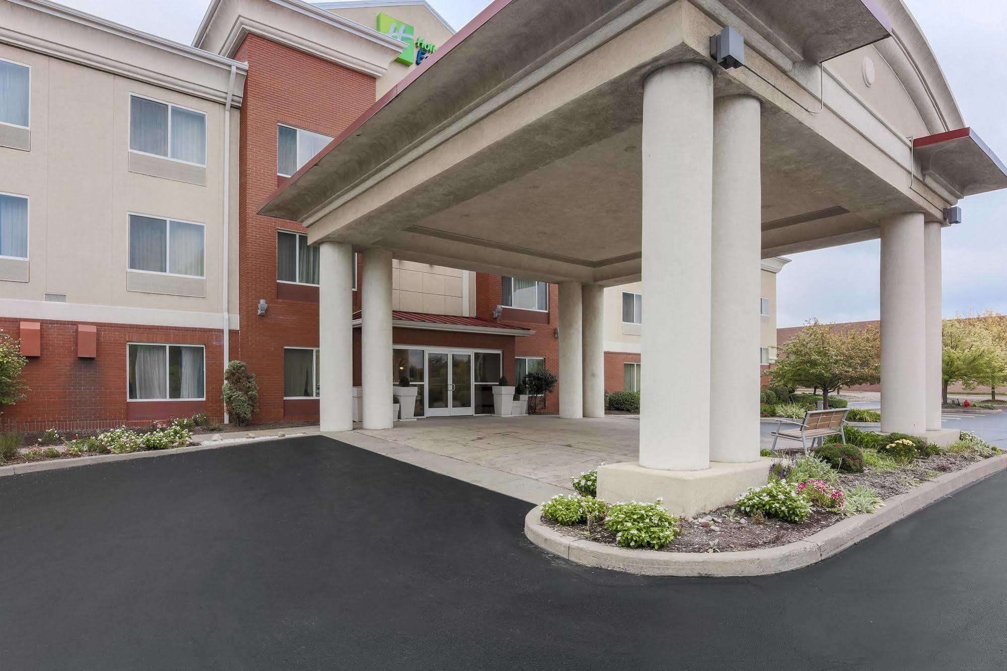 Holiday Inn Express Irondequoit By Ihg Rochester Exterior photo